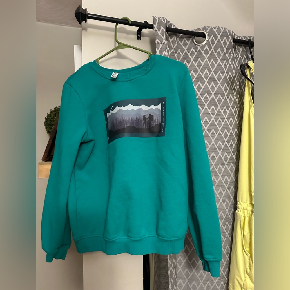 Zyia Seedling Green Hiking Crewneck (M)